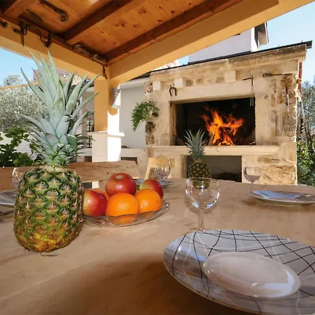 1 Bedroom Lovely In * Brodarica (Sibenik-Knin)