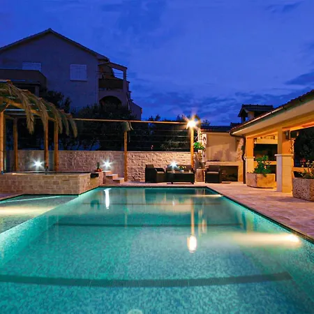 1 Bedroom Lovely In Apartamento Brodarica (Sibenik-Knin)