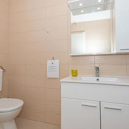 1 Bedroom Lovely In Brodarica (Sibenik-Knin)