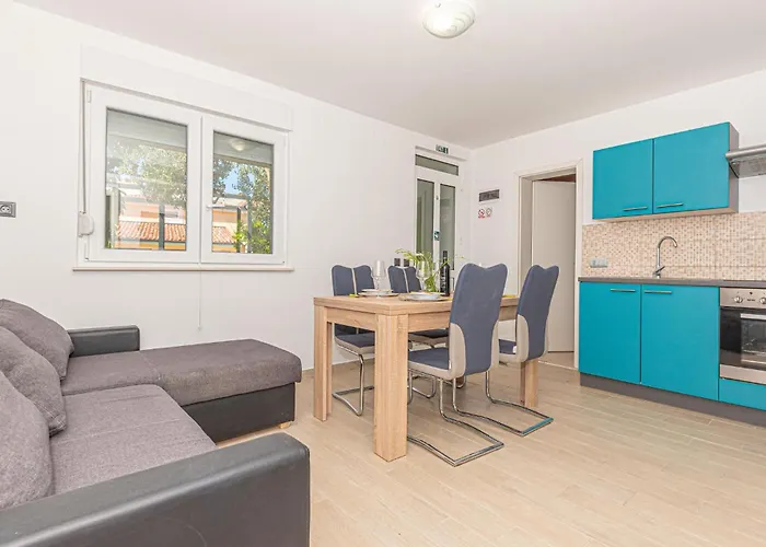 1 Bedroom Lovely In 布罗达里卡