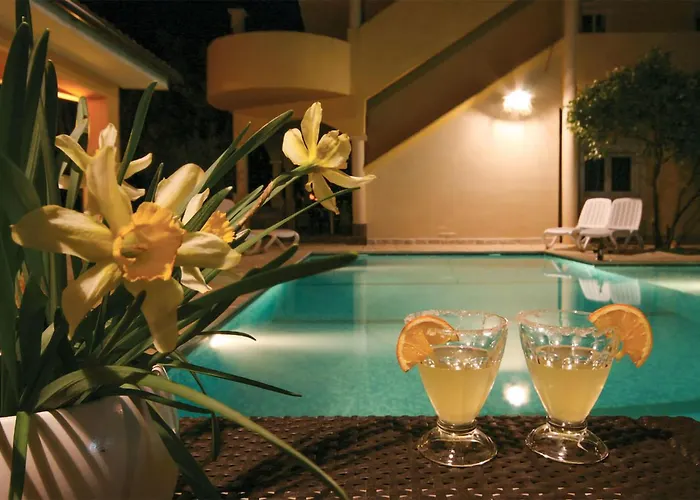 1 Bedroom Lovely In Appartement