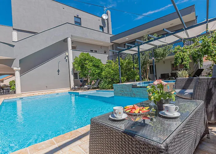 公寓 1 Bedroom Lovely In 布罗达里卡