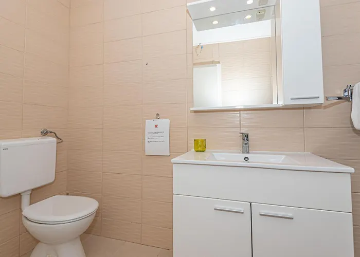 1 Bedroom Lovely In 布罗达里卡